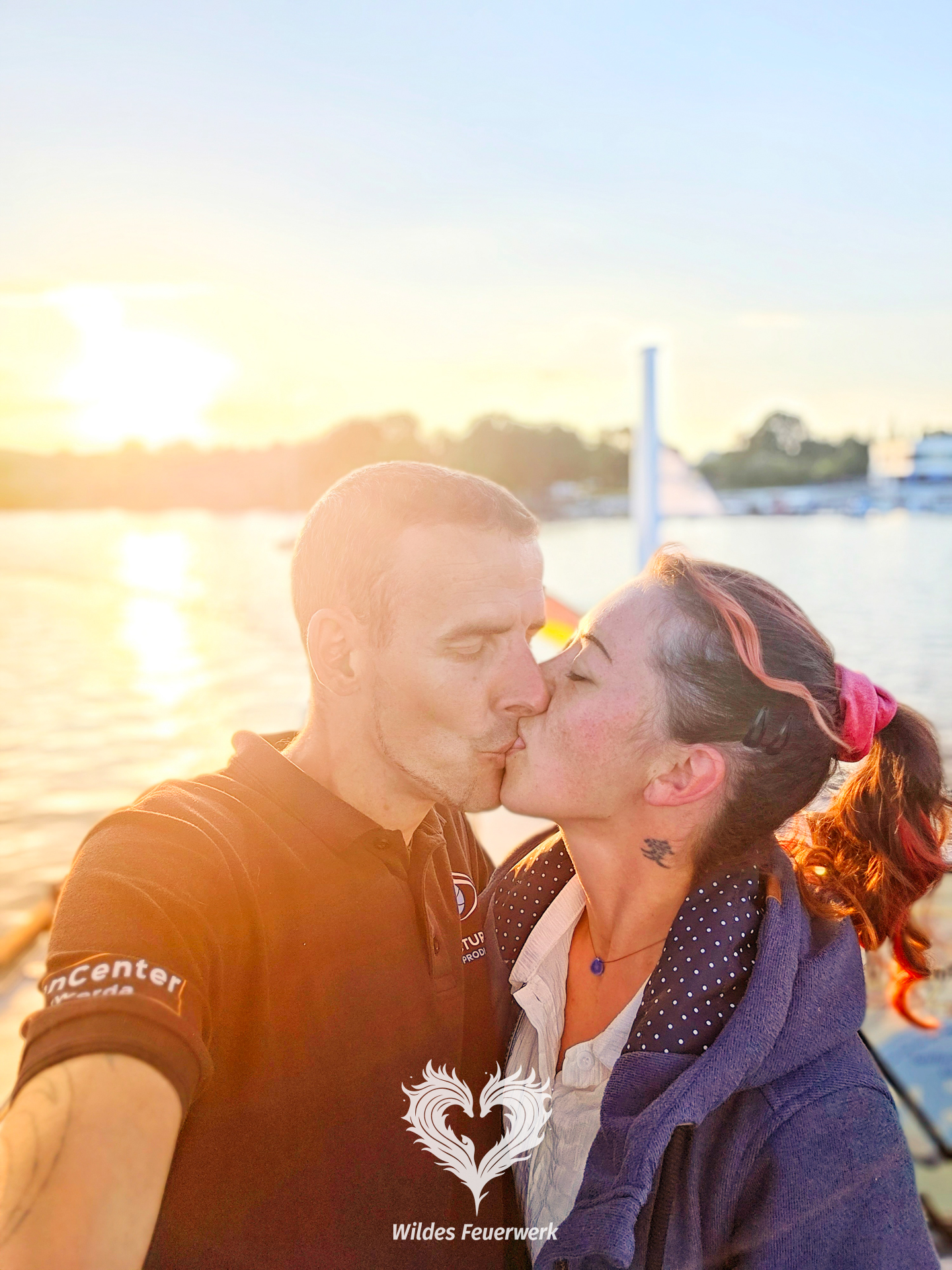 Wildes Feuerwerk – authentisches Couple